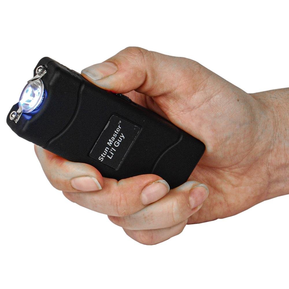 Lil Guy 60,000,000 volts Stun Gun W/flashlight and Nylon Holster Black